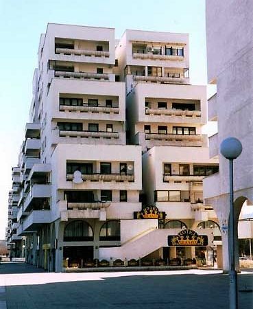 Brams Es Hotel Skopje Buitenkant foto